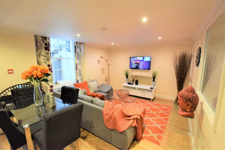 Your Apartment Meridian Place