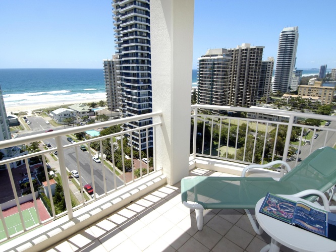 1 Bedroom Apartment with balcony and with garden view