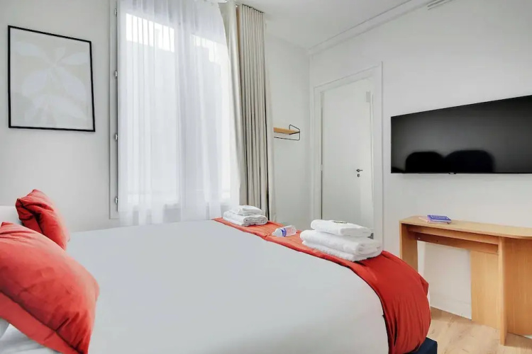 Modern Apartment - 1br/4p - Sacre-coeur