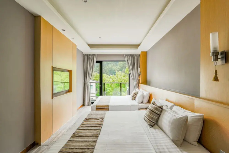 Sunrise Hot Spring Hotel