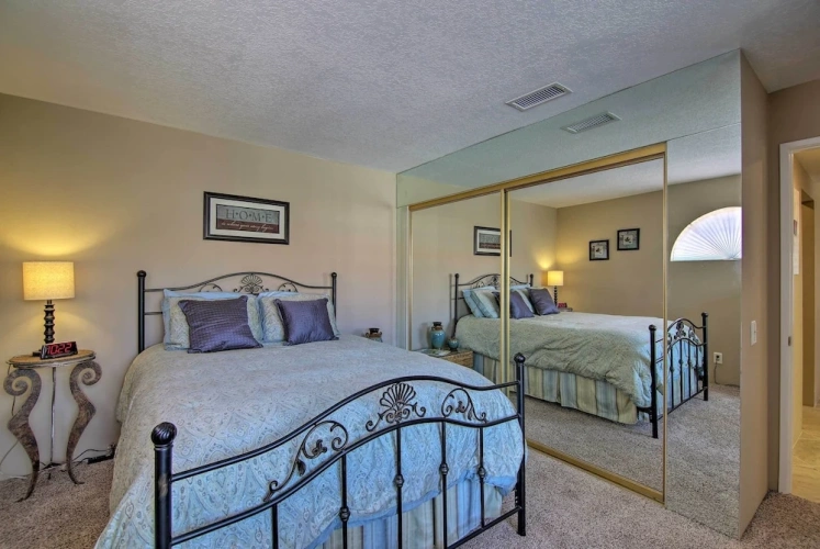 2 Bedrooms Villa