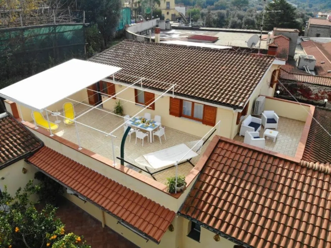 2 Bedrooms Cottage