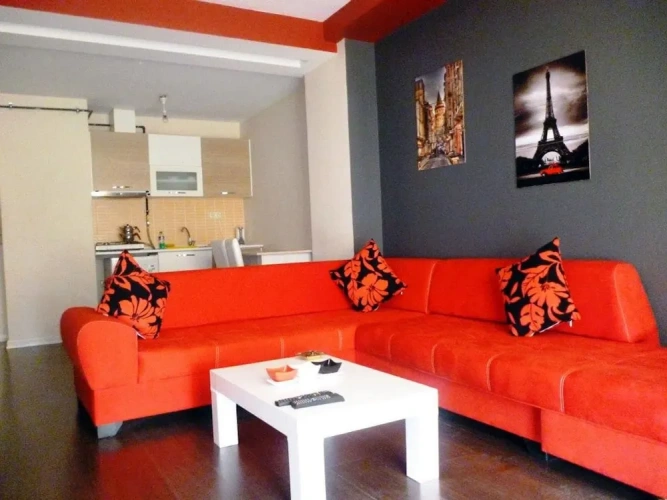 1 Bedroom Apartment with balcony