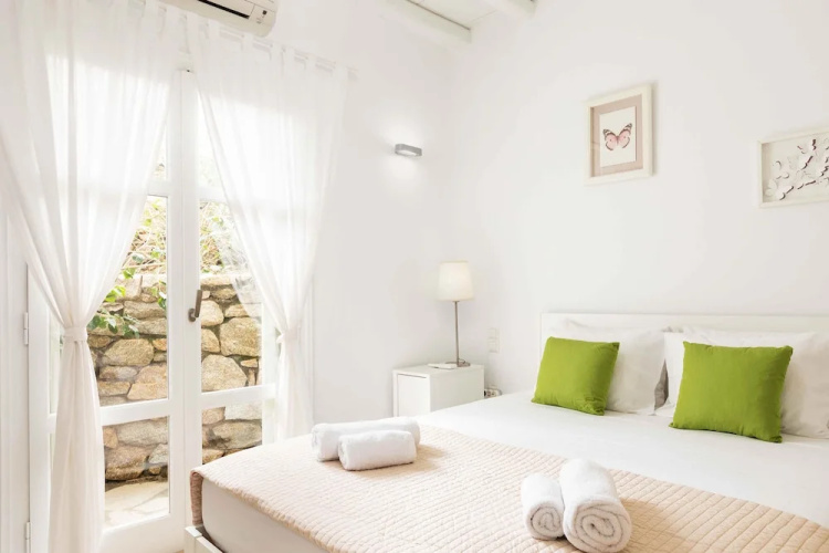 Modern Cycladic Style Villa Xara