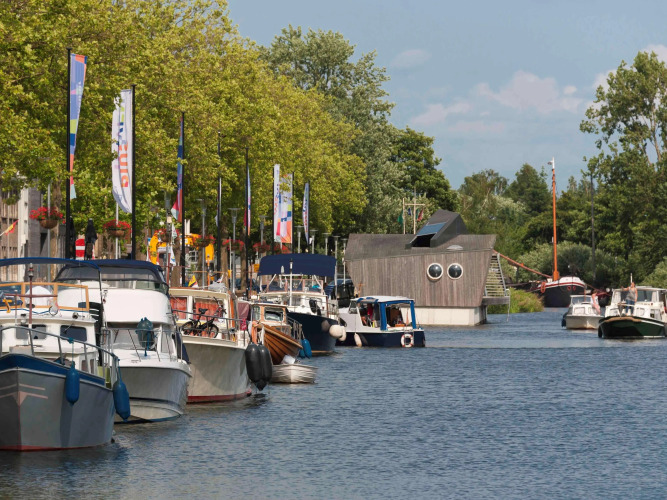 Ibis Tilburg Over view