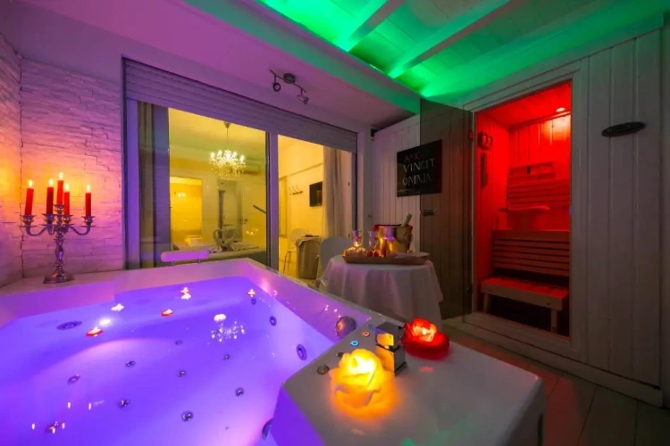 Deluxe Suite