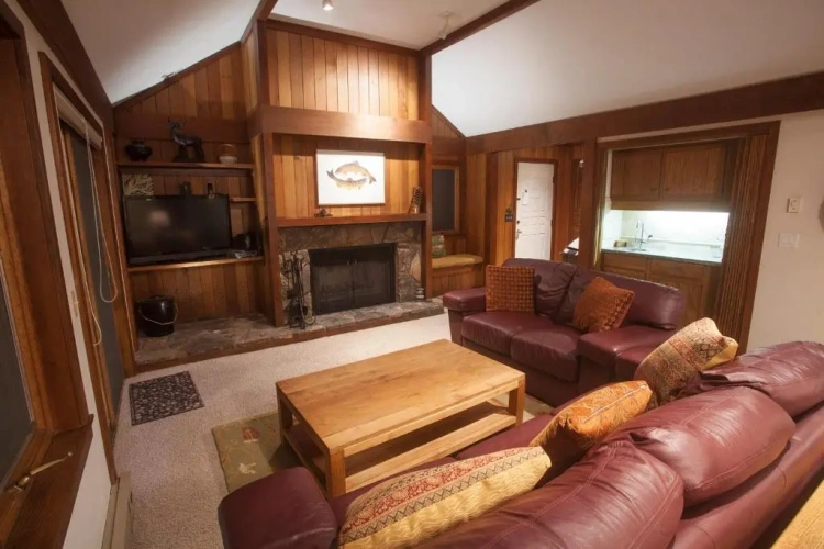 3 Bedrooms Apartment