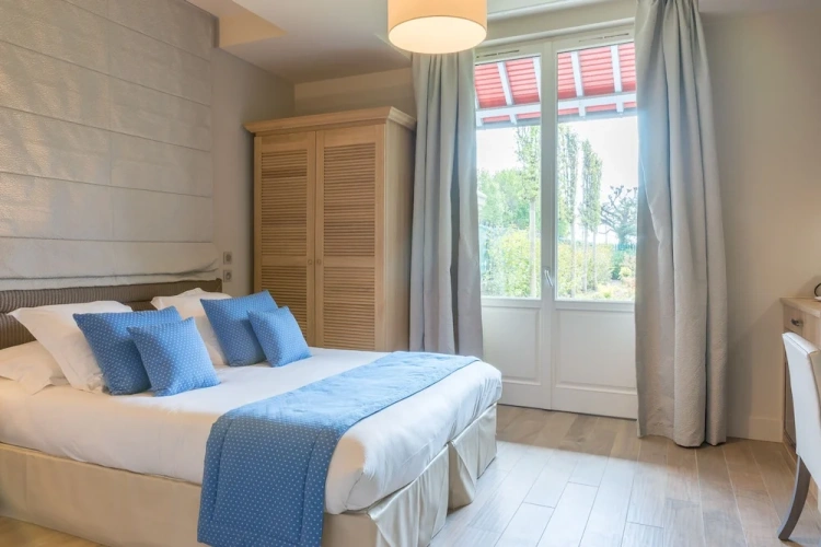 Premium room
