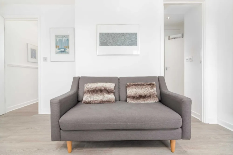 Bright and Minimalist Chelsea Nest