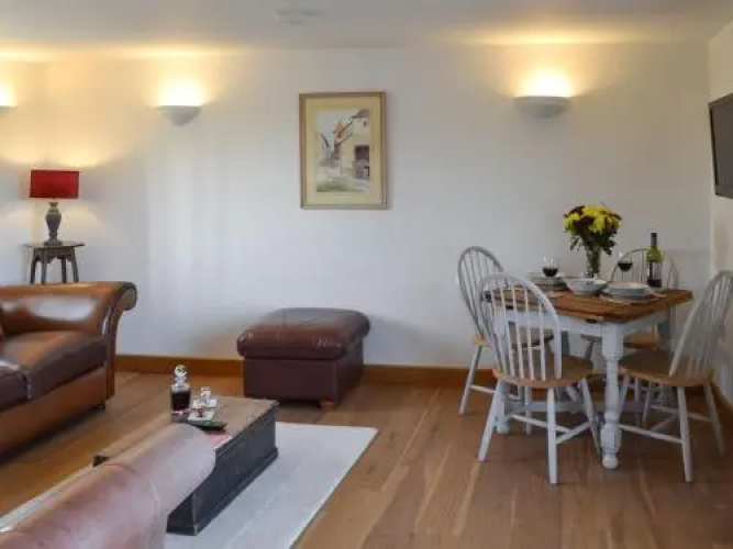Hayesland Lodge