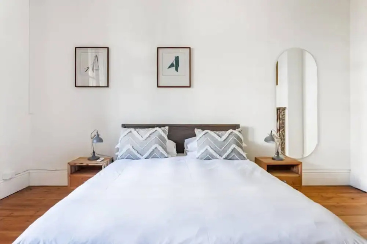 Spacious 3-bed Sunlit Comfort Power Backup