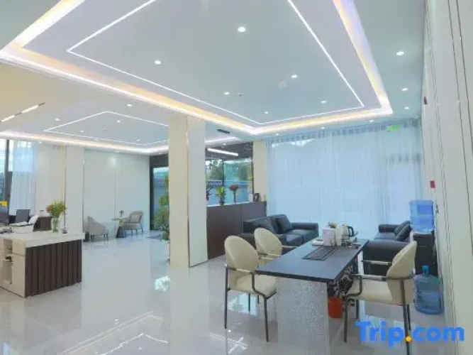 Qinglai Hotel (Gucheng Lijiang Store)