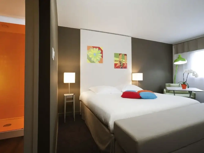 Standard Triple room