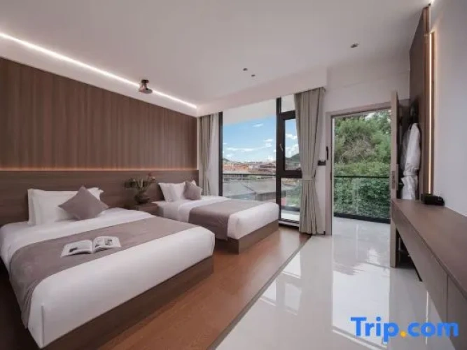 Standard Double room with garden view