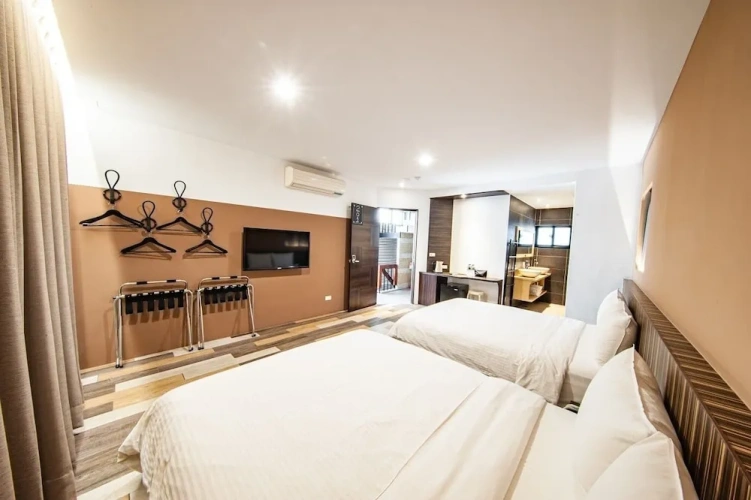 Classic Quadruple room