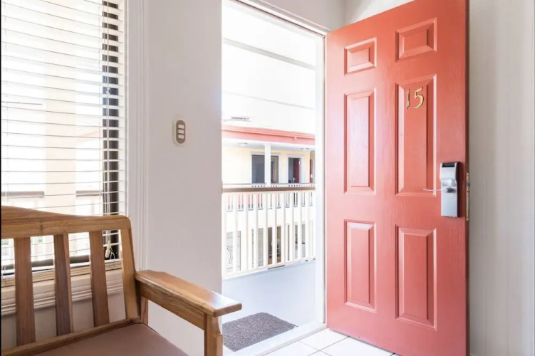 Prado Inn & Suites