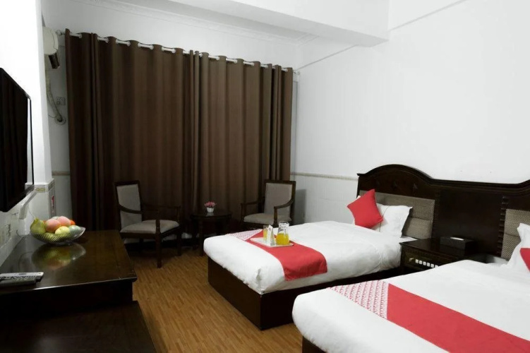 OYO 8009 Pengxin Hotel