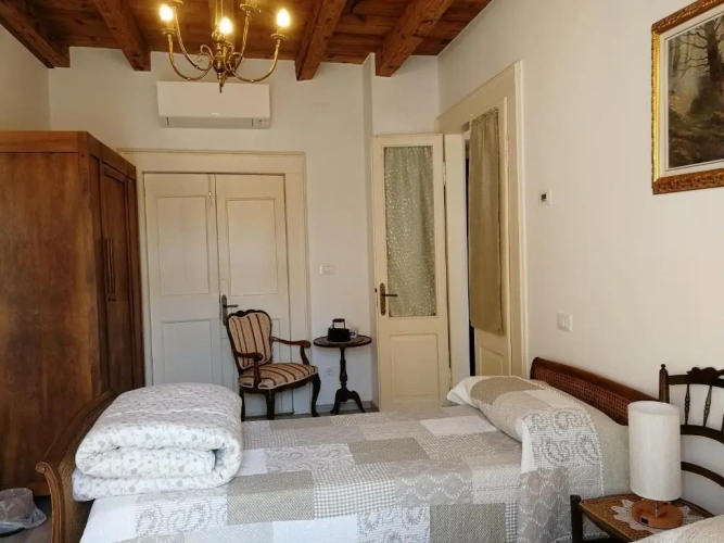 Classic Quadruple room