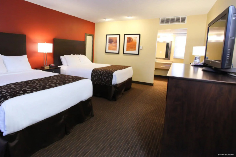 Best Western El Rey Inn & Suites