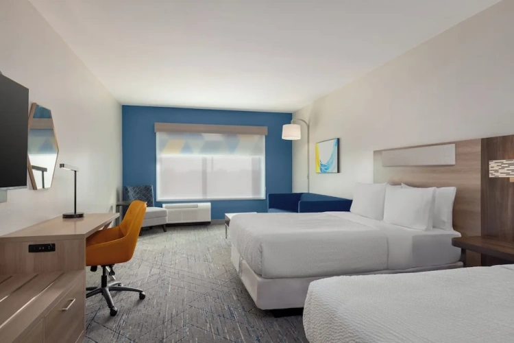 Quadruple Suite