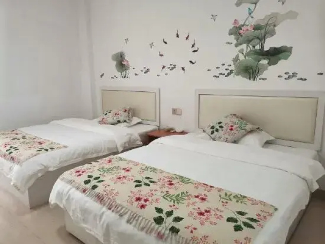 Mount Danxia Inn No. 9