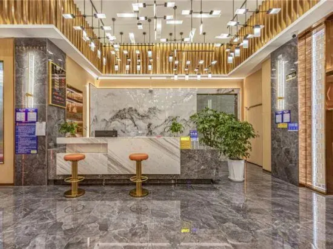 Manhao Holiday Inn