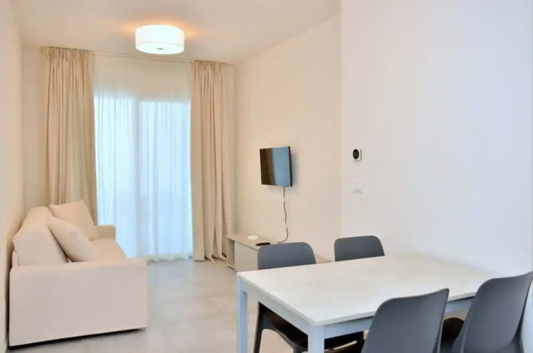 Elegant Seaview Flat With Private Terrace