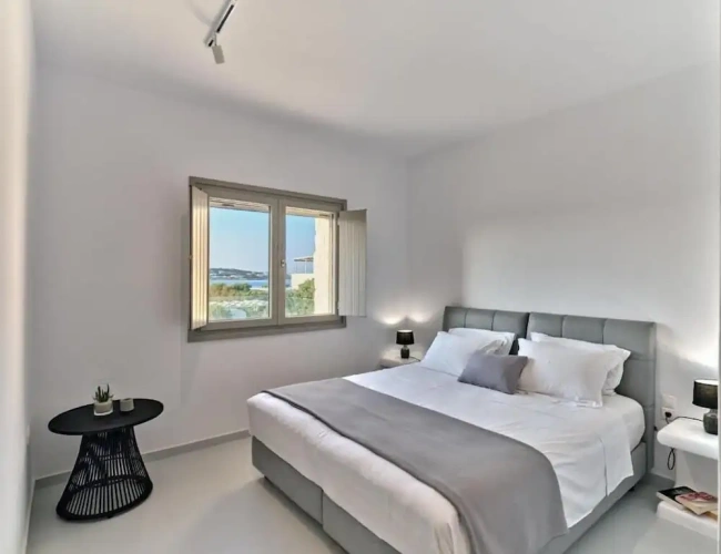 5 Bedrooms Grand Villa