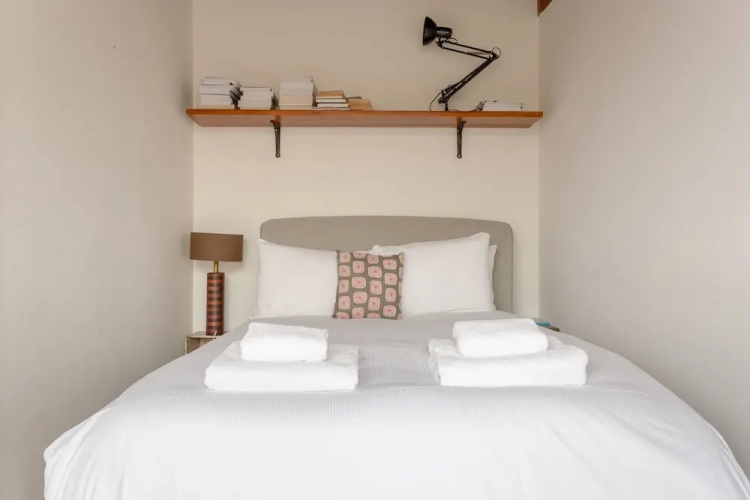 Stylish 2 Bedroom Flat in Southwark