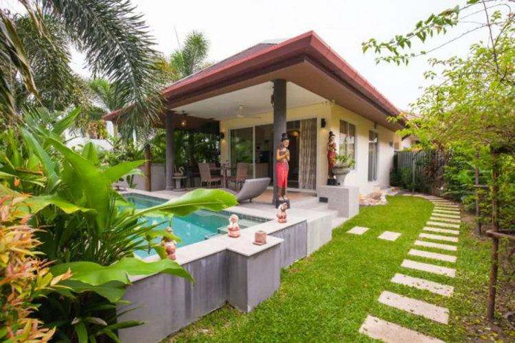 Volnay Villa by Jetta