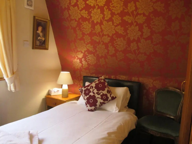 Royston Guest House