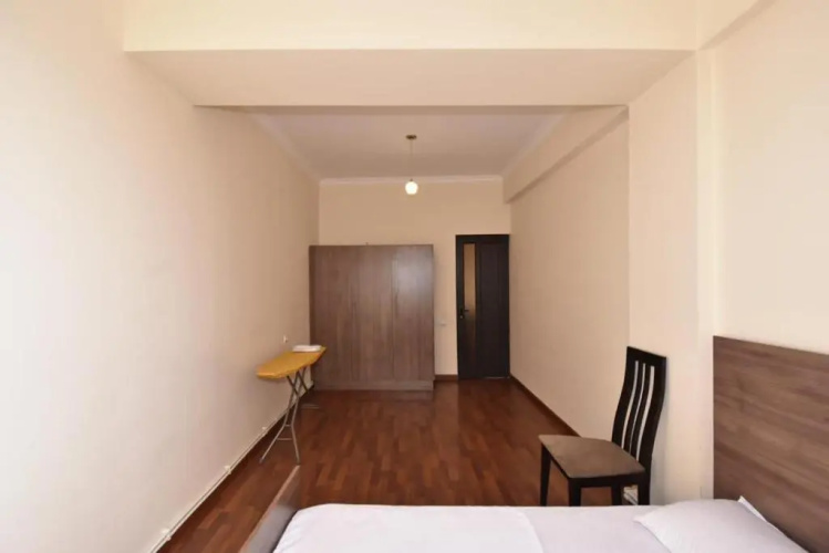 Mashtoc33 New apartment Yerevan center