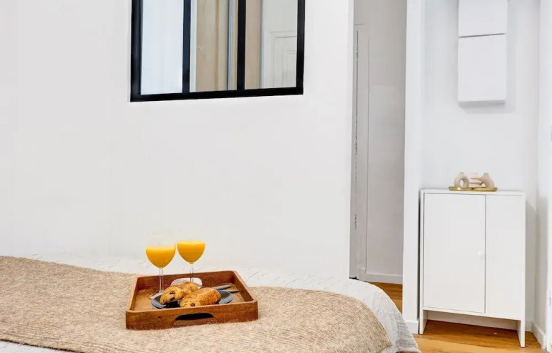 Elegant 1BR by Eiffel - Sleeps 4