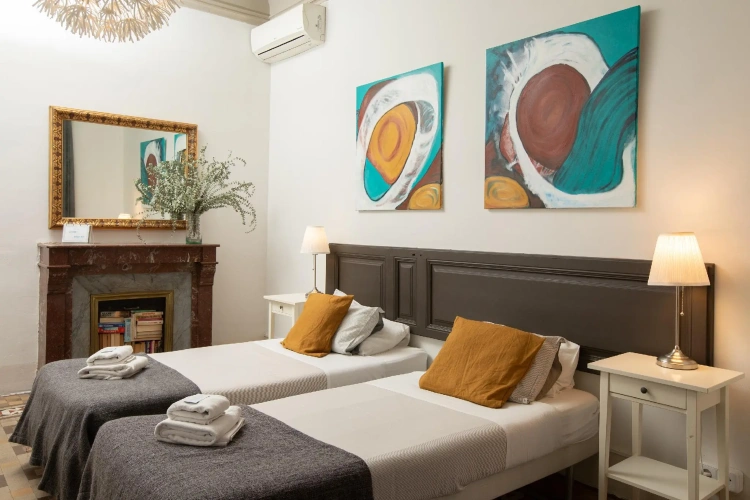 Standard Triple room