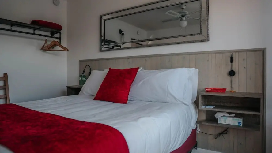 Auberge Lac du Pin Rouge