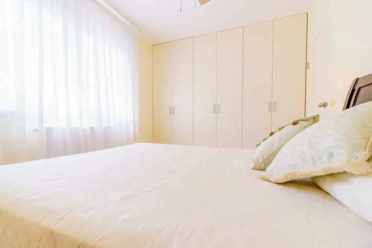 Kis Residence