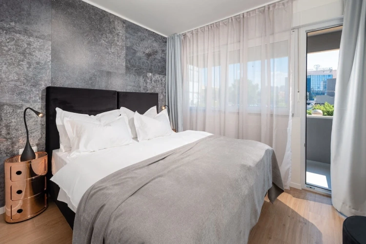 Deluxe Double room with balcony and with city view