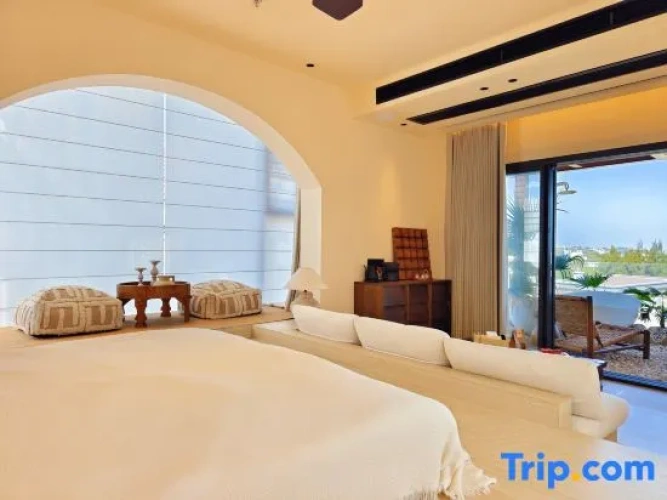 Standard Double room with view