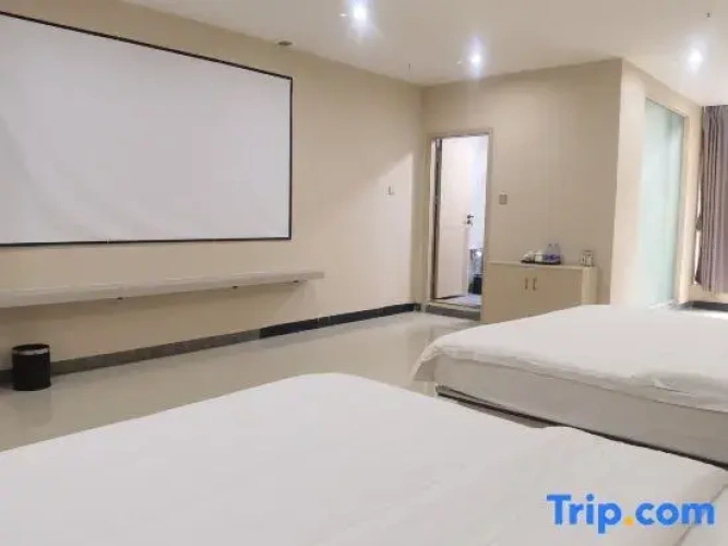 Deluxe Twin Suite
