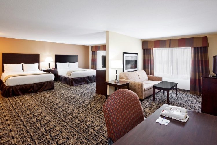Quadruple Suite
