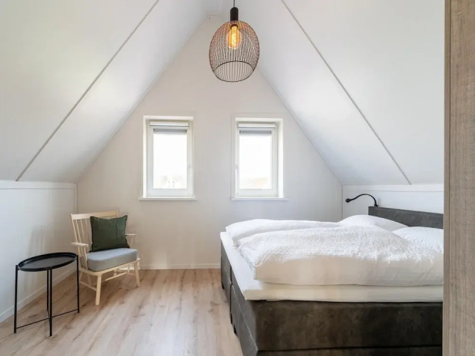 Luxurious Holiday Home With Parking