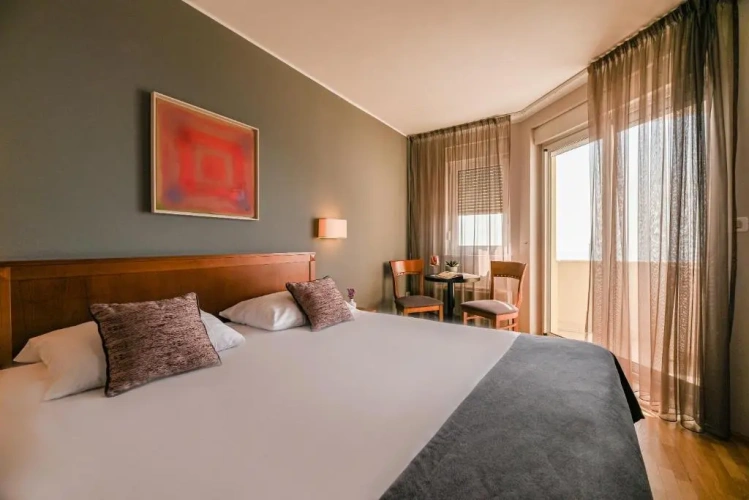 Standard Double room with sea view
