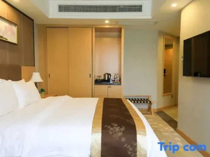 2 Bedrooms Double Suite with river view