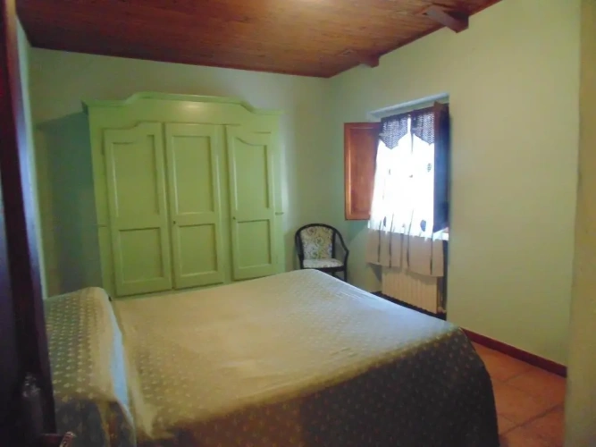 2 Bedrooms Quadruple Apartment