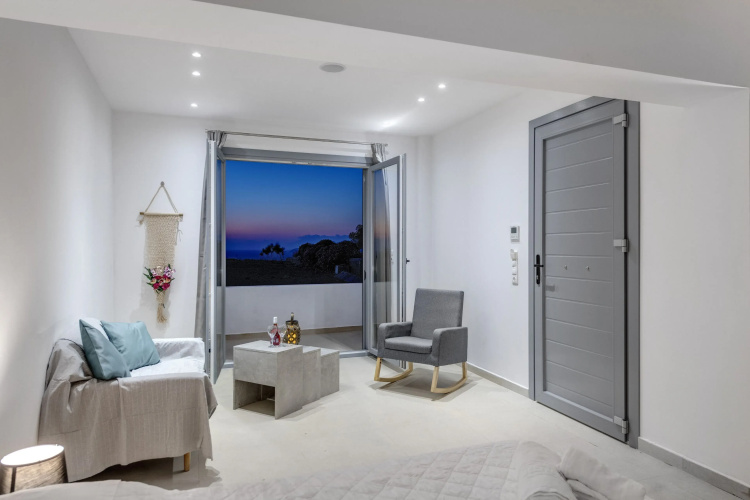 Chrysonisos Suites