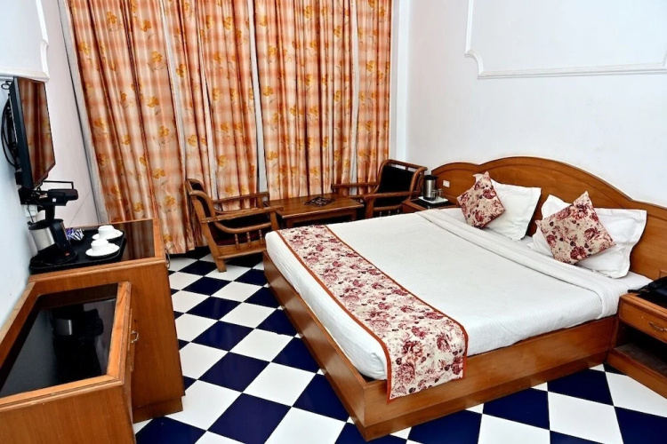 Hotel Hemkunth