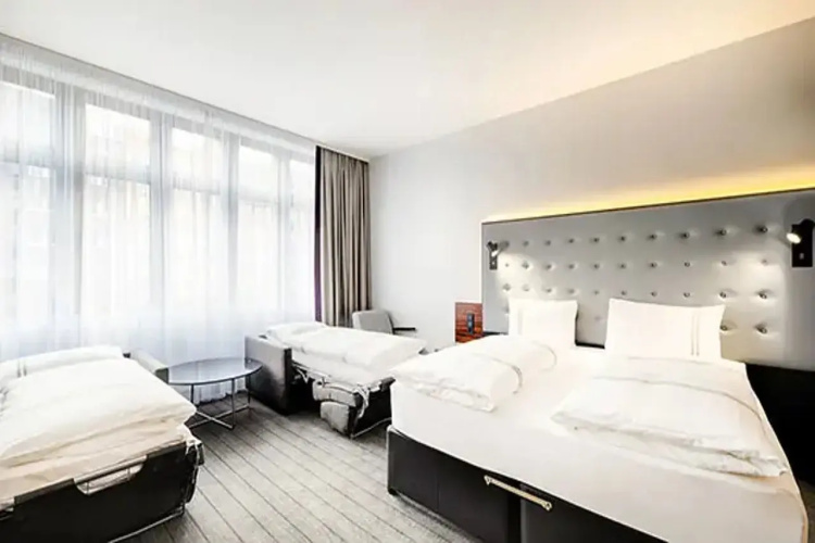 Premier Inn Koeln City Mediapark