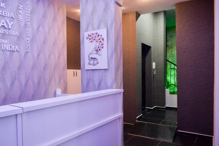 Melody city hotel