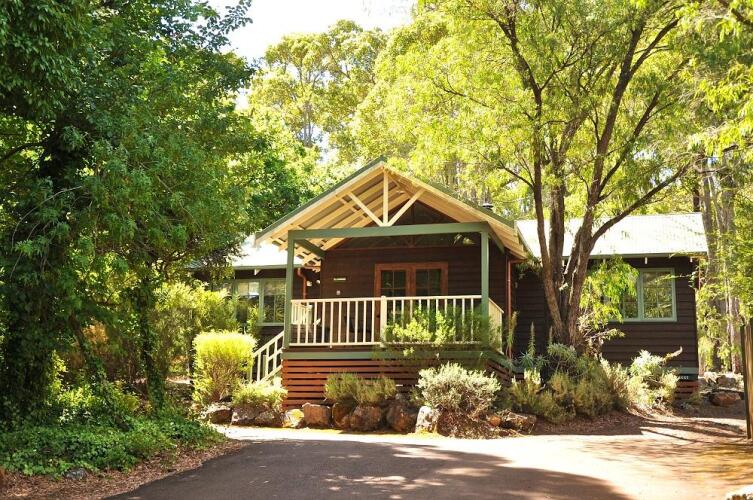 Riverglen ChaletsOver view