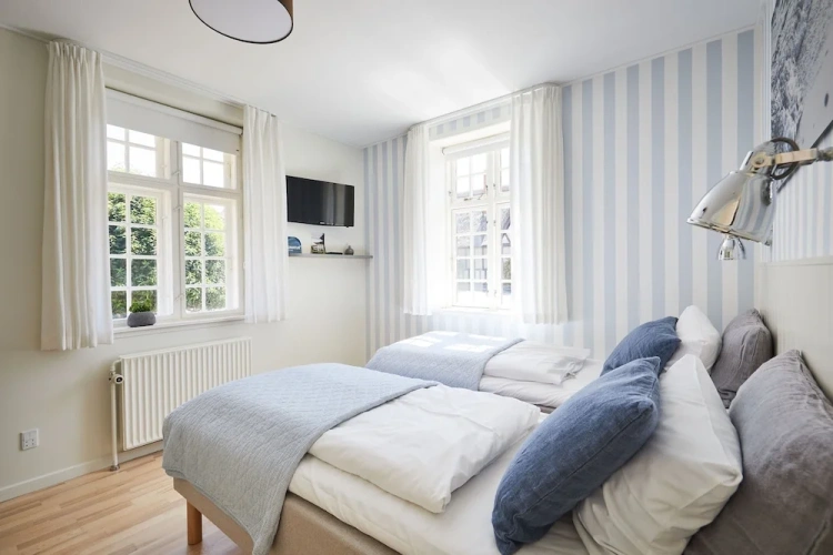 Economy Twin room